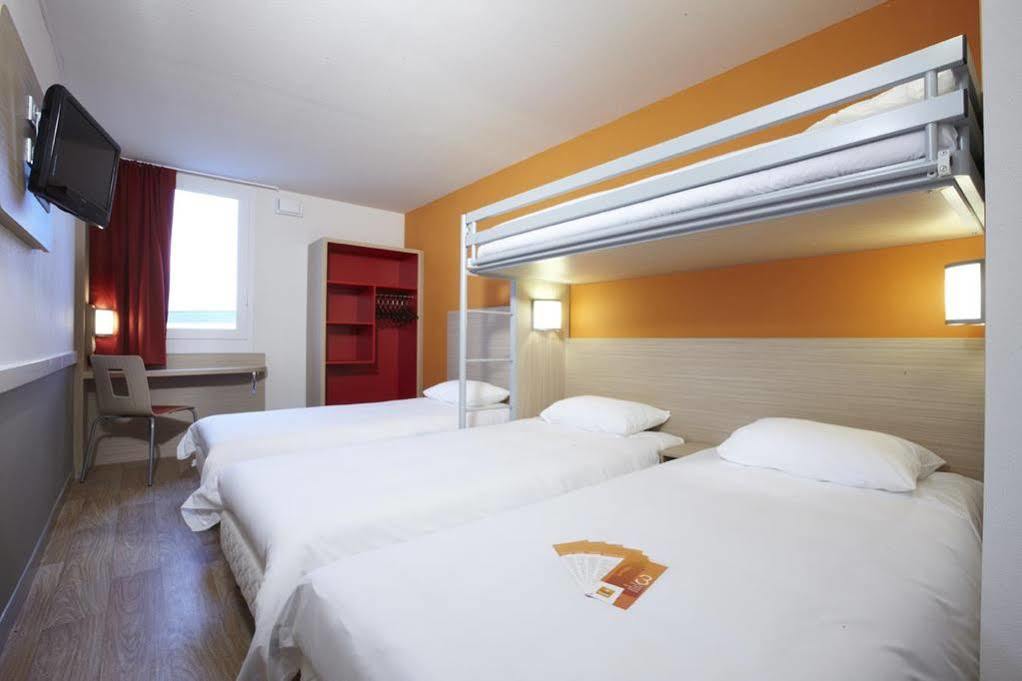 Kyriad Direct Mont De Marsan - St Avit Saint-Avit  Εξωτερικό φωτογραφία